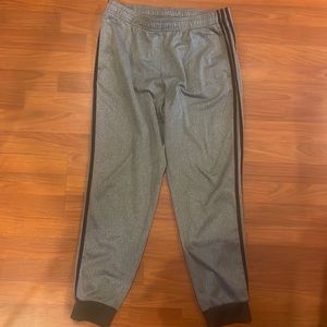 Men’s sports pants.